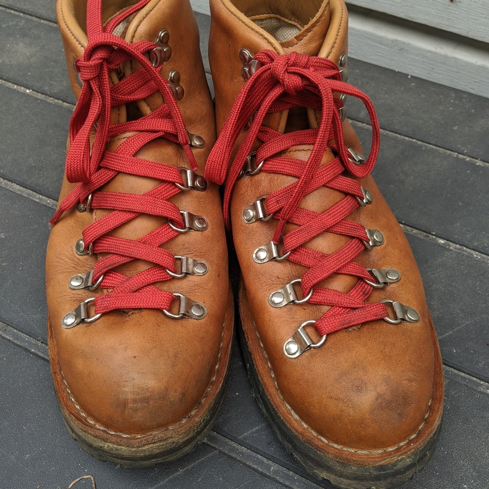 Cascade Clovis Danner Boots